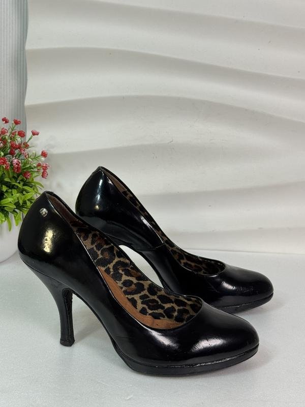 Женские Mustang Туфли Чёрные 38