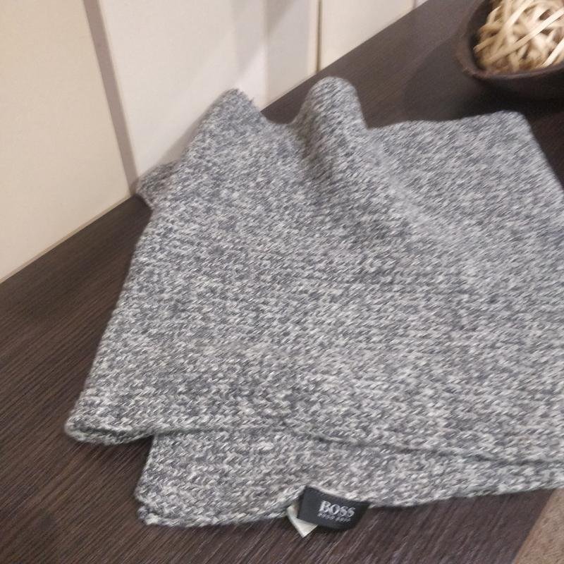 Unisex Hugo Boss Schal Grau Wolle