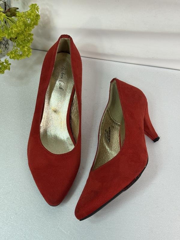 Женские Andrea Conti Туфли Красные Замшевые 38