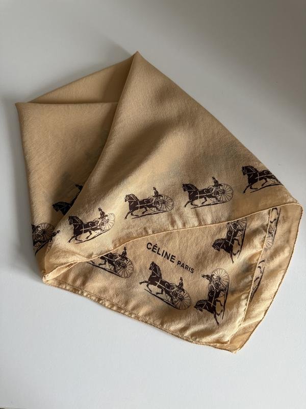 Женский Celine Шарф Бежевый Шелк