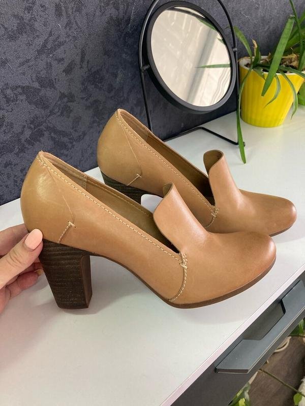 Femme Clarks Mocassins Beige Cuir 38