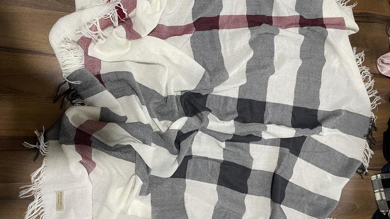 Sciarpa Burberry Bianca 125x125cm