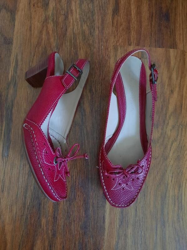 Femme Clarks Talons Rouge Cuir 38