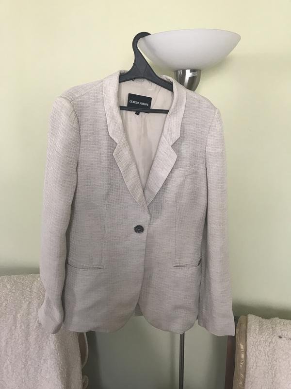Женский Giorgio Armani Пиджак Бежевый 42 / XL / 50