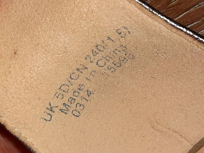 Donna Clarks Tacchi Argento 37