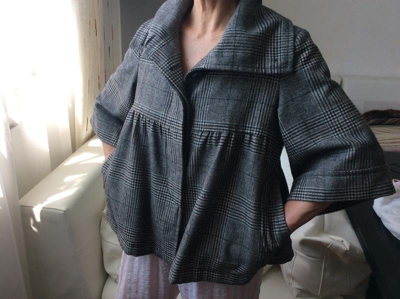 Женский Burberry Пальто Серый Полиэстер 36