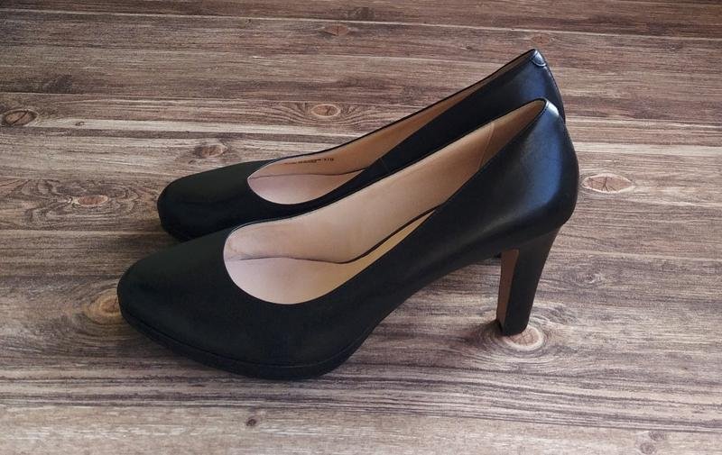 Женские Cole Haan Туфли Чёрные Кожа 38,5