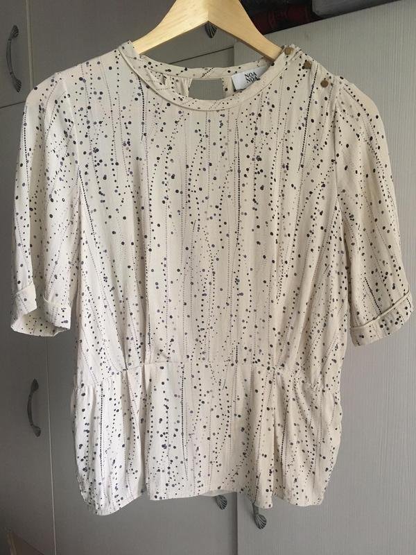 Женская Cacharel Блуза Бежевый Вискоза 36