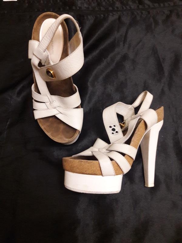 Женские Balenciaga Босоножки Белый 36