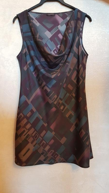 Женское Peserico Платье Разноцветный 38 / M / 46