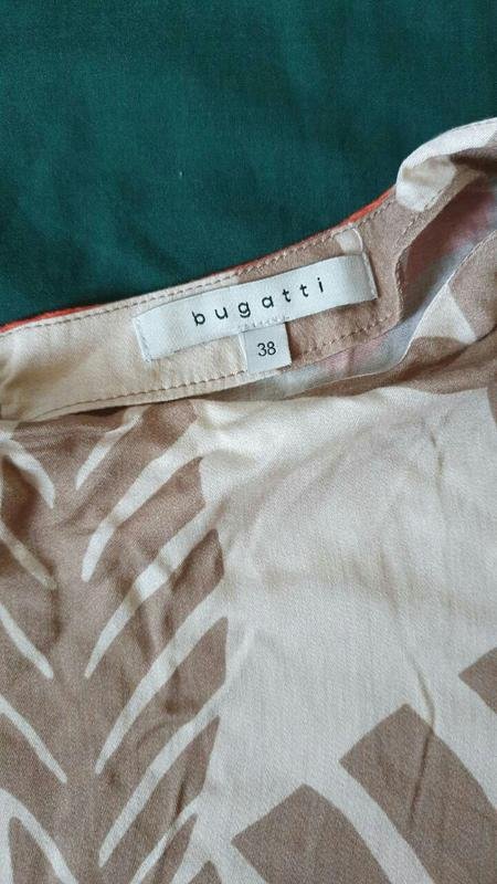 Женское Bugatti Платье Разноцветный Вискоза 38 / M