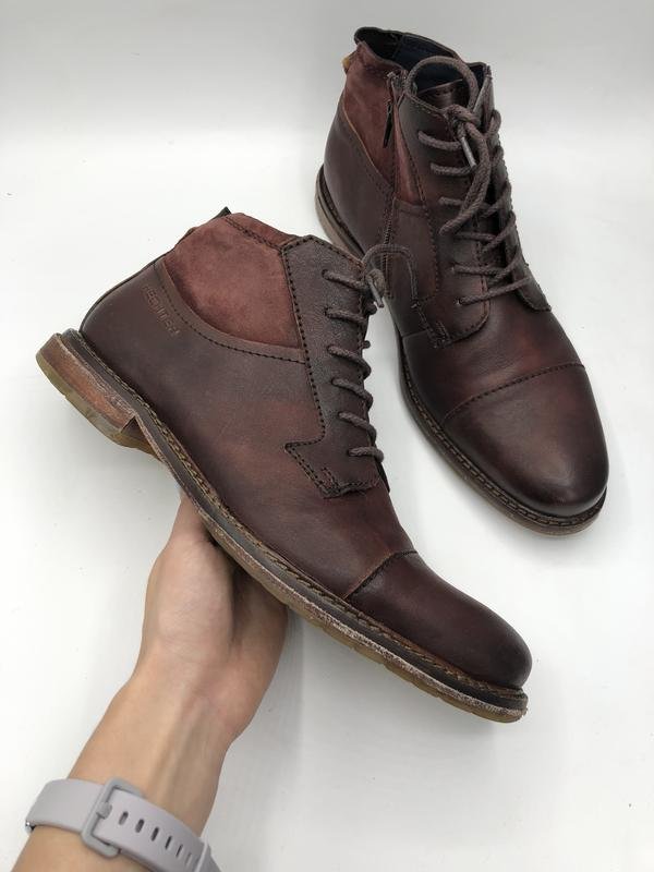 Чоловічі шкіряні туфлі daniel hechter